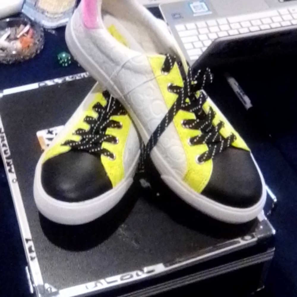 Guess shoes - Picture 2 of 4
